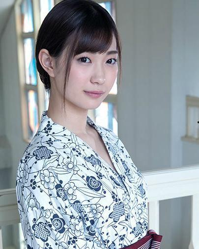 美谷朱里,探寻日本时尚界的璀璨明珠